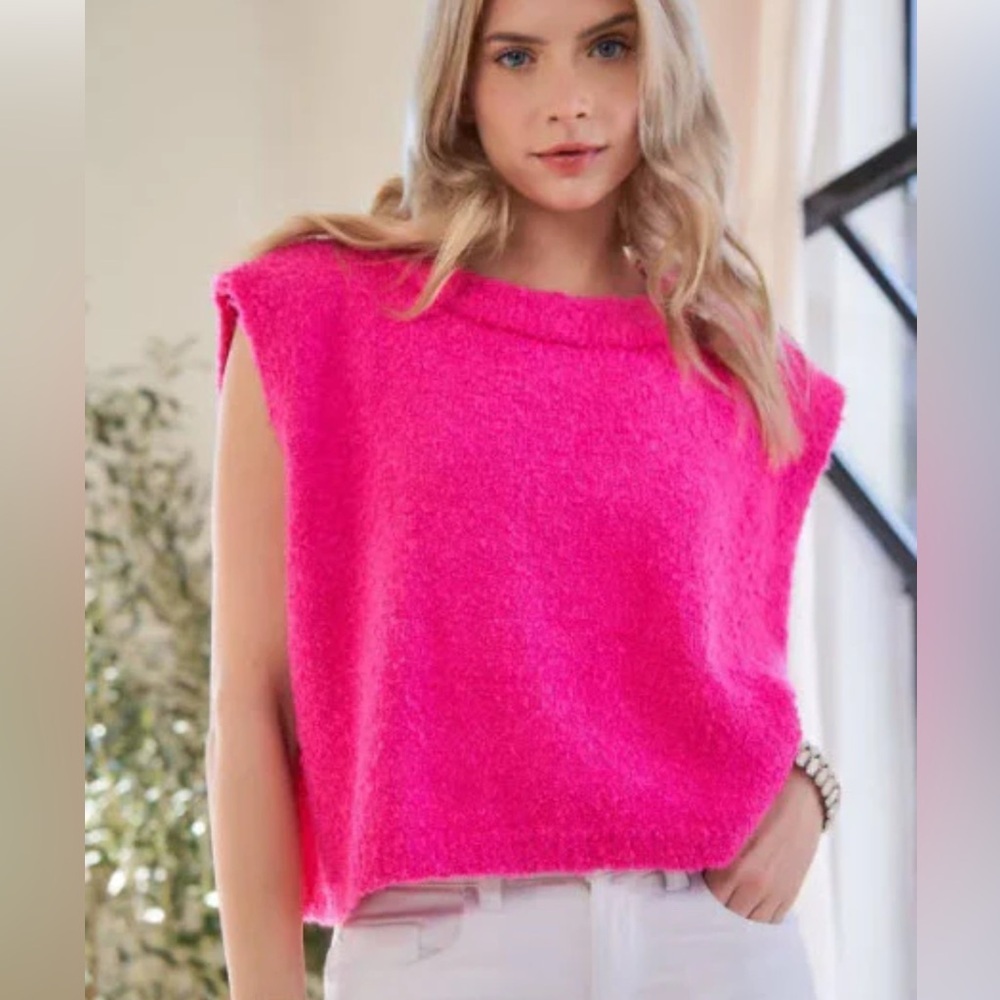 DAVI & DANI Bold Pink Knitwear Size M